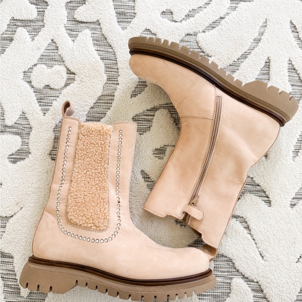 Women's Ankle Boots in Cream 7